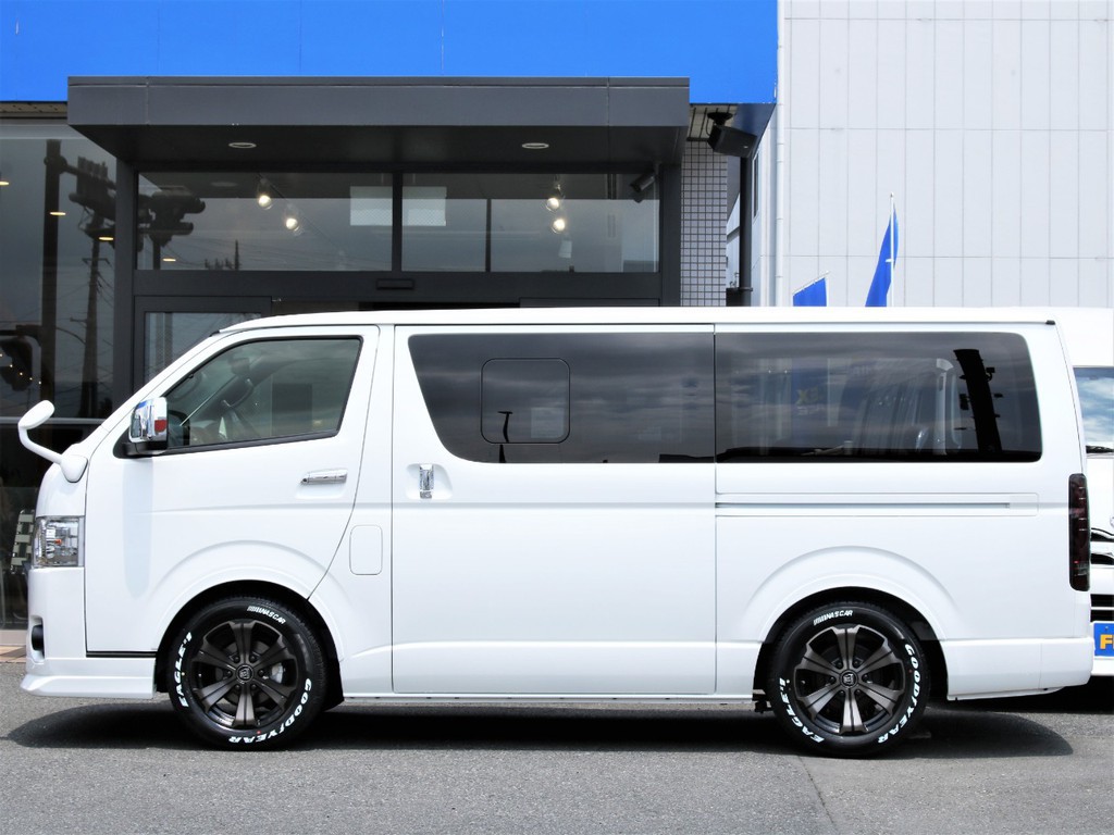 ローダウン施工済みでより重厚感が増しております！