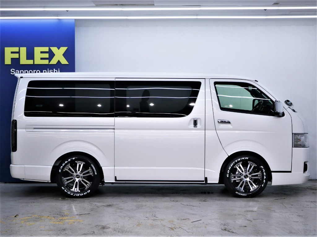 車高は1.5inchローダウン施工！両側パワースライドドア（自動ドア）となっております！