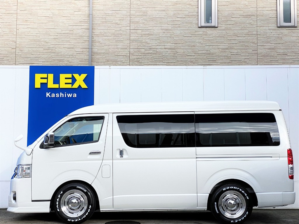 １．５インチローダウン施工済！！メーカーオプション パワースライドドアもついてますよ☆