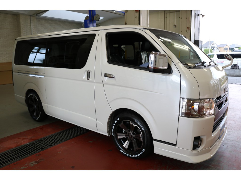新車ハイエースＶダークプライムⅡ２８００ディーゼルタボナビパッケージ完成致しました！！フレックスカスタム満載の1台入庫致しました！！