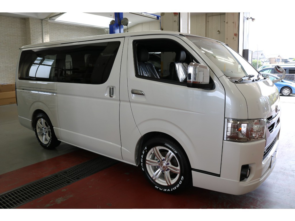 新車ハイエースＶダークプライムⅡ２８００ディーゼルターボ２ＷＤナビパッケージ完成！！両側パワースライドドア装備！！４１５コブラパーツ多数装備！！