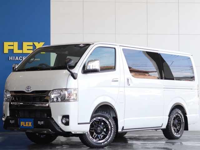新車　ハイエースS-GLダークプライムⅡ　ディーゼルターボ４WD　内装お洒落なデニム仕様　外装は大人気の４WDっぽさ溢れるTRD！！