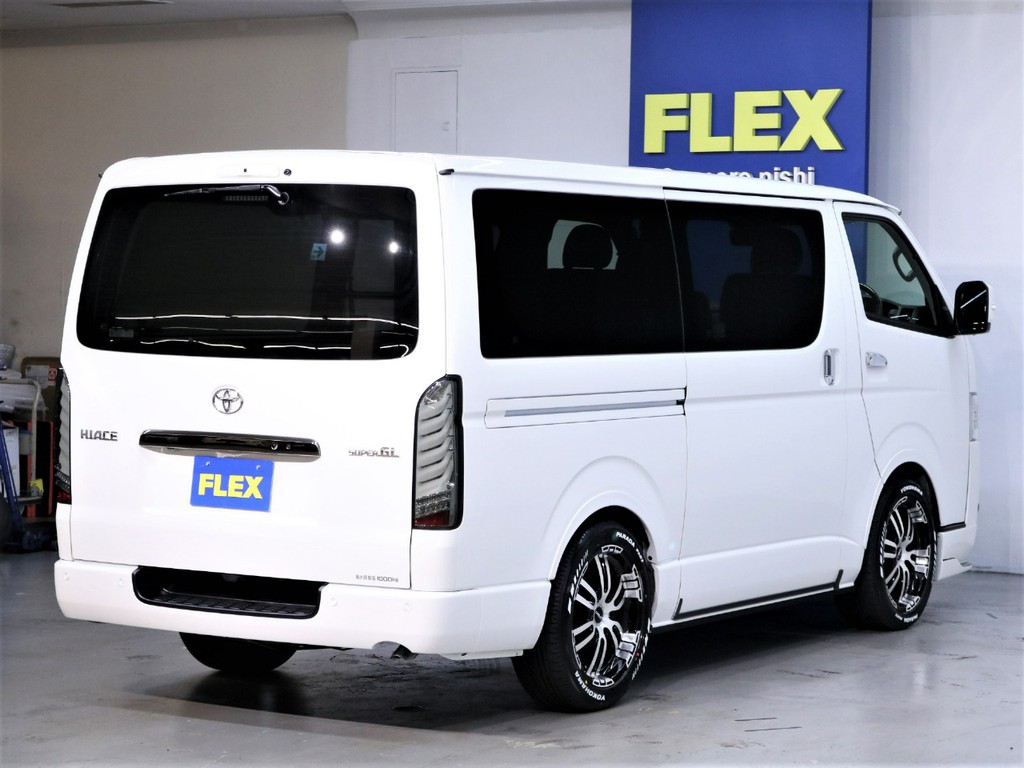 新車で人気のパールホワイト標準ボディが入庫致しました！お気軽にご相談ください！