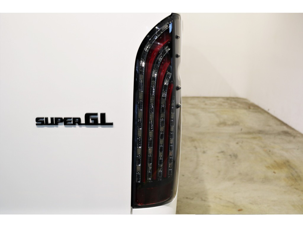 FLEXオリジナル煌きレッドLEDテールランプ！