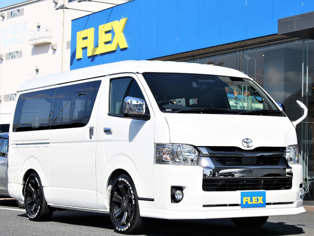 FLEXオリジナルのフロントリップスポイラーも装備済みです。