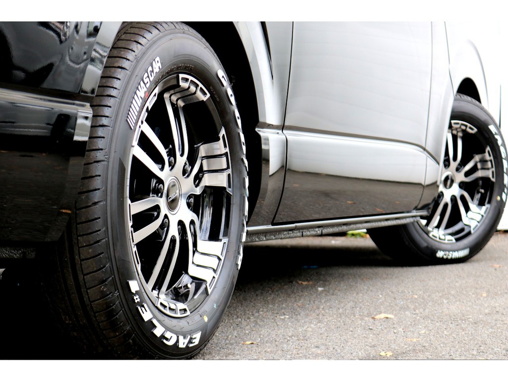 ＦＬＥＸ　Ｄｅｌｆ０２１７インチアルミ！ＧＯＯＤＹＥＡＲタイヤ