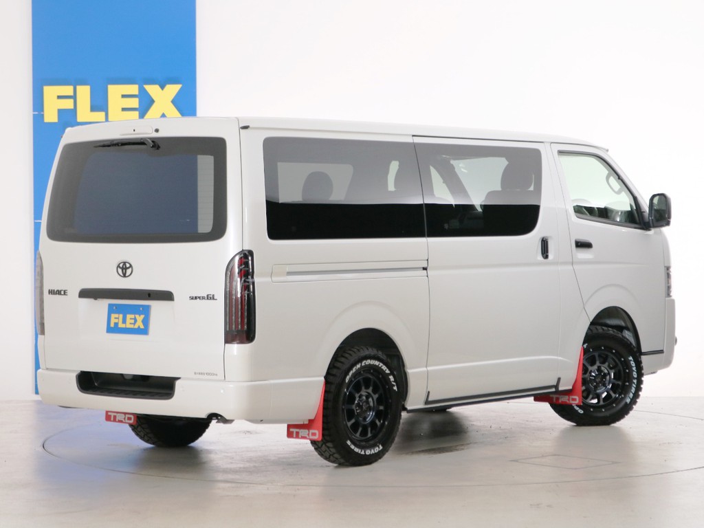 常時７０台以上のハイエース在庫数、フレックス株式会社ハイエース千葉北店！