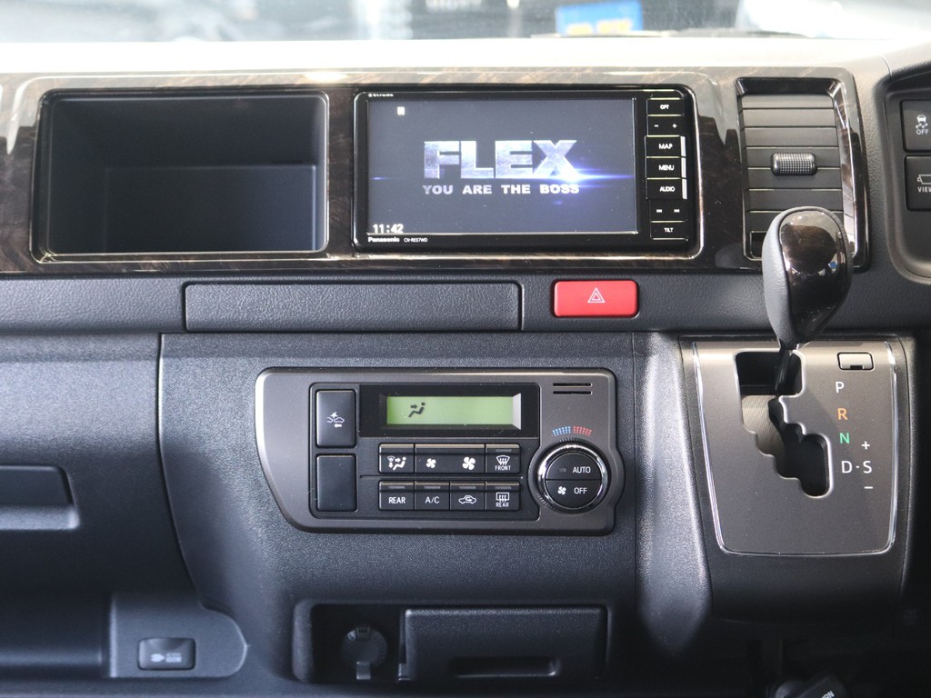パナソニックストラーダ7インチナビ☆※音楽録音.DVD再生.Bluetooth.フルセグ
