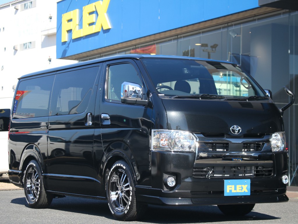 FLEXオリジナルの足回りカスタムが、車両のカッコ良さを更に引き立たせています！