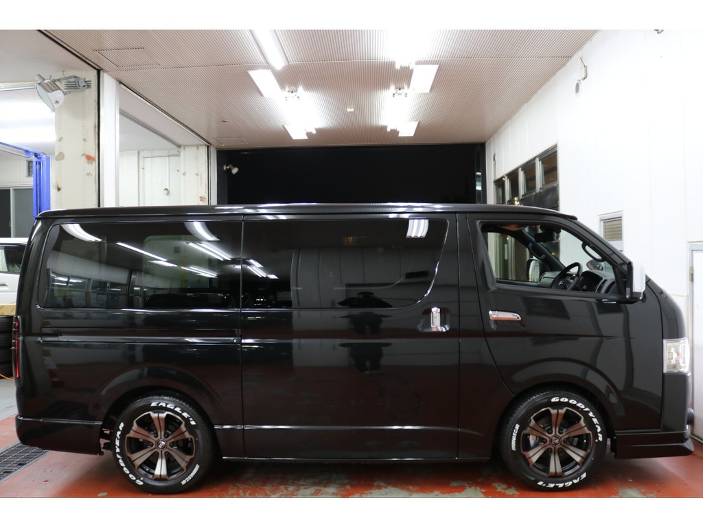 新車ハイエースＶダークプライムⅡ２０００ガソリンナビパッケージ完成致しました！！ＦＬＥＸオリジナルパーツでカスタマイズした1台！！即納車もご対応可能になります！！