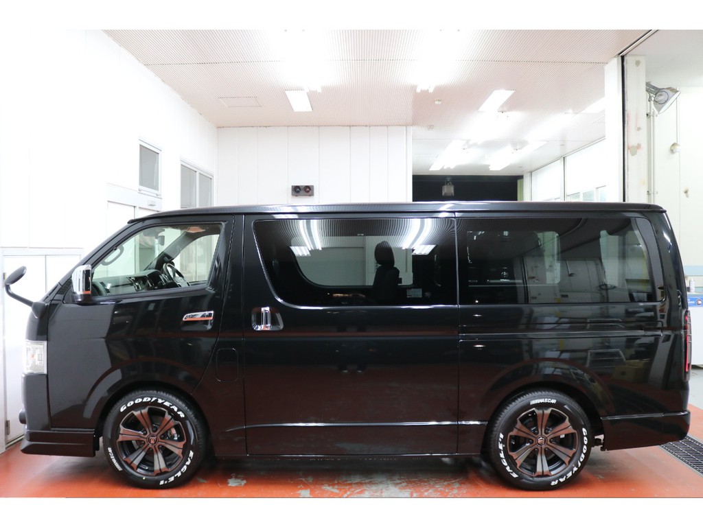 新車ハイエースＶダークプライムⅡ２０００ガソリンナビパッケージ完成致しました！！ＦＬＥＸオリジナルパーツでカスタマイズした1台！！即納車もご対応可能になります！！