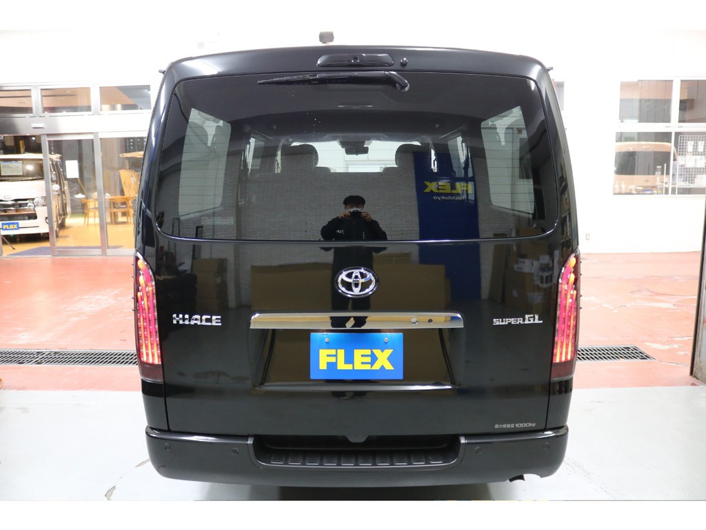 新車ハイエースＶダークプライムⅡ２０００ガソリンナビパッケージ完成致しました！！ＦＬＥＸオリジナルパーツでカスタマイズした1台！！即納車もご対応可能になります！！