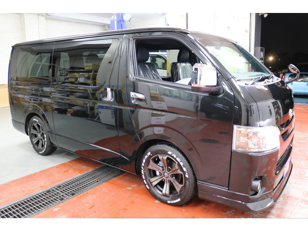 新車ハイエースＶダークプライムⅡ２０００ガソリンナビパッケージ完成致しました！！ＦＬＥＸオリジナルパーツでカスタマイズした1台！！即納車もご対応可能になります！！