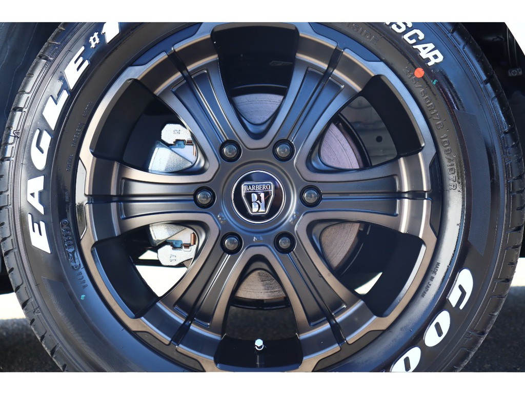 FLEX限定カラーワイルドディープス17インチアルミホイール×ナスカーホワイトレタータイヤ♪