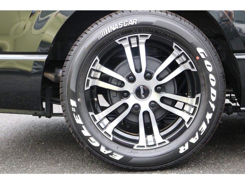 ＦＬＥＸ　Ｄｅｌｆ０２　１７インチアルミ！ＧＯＯＤＹＥＡＲタイヤ！