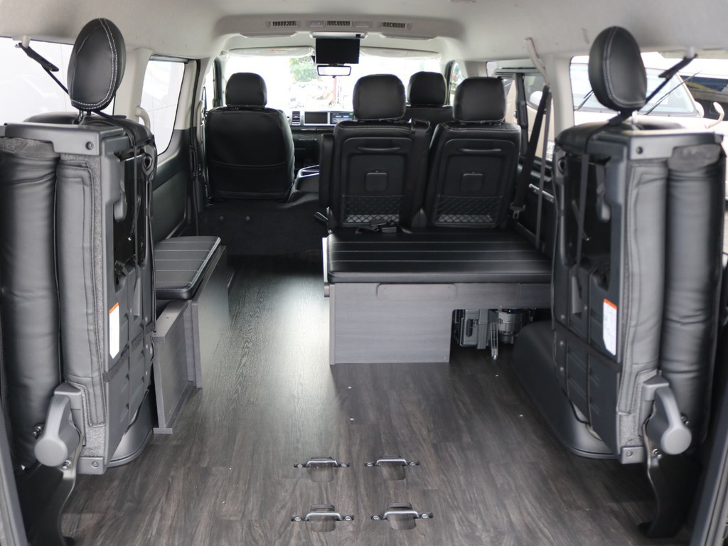 ベッドマットを収納すると広いラゲッジスペースを確保できます！