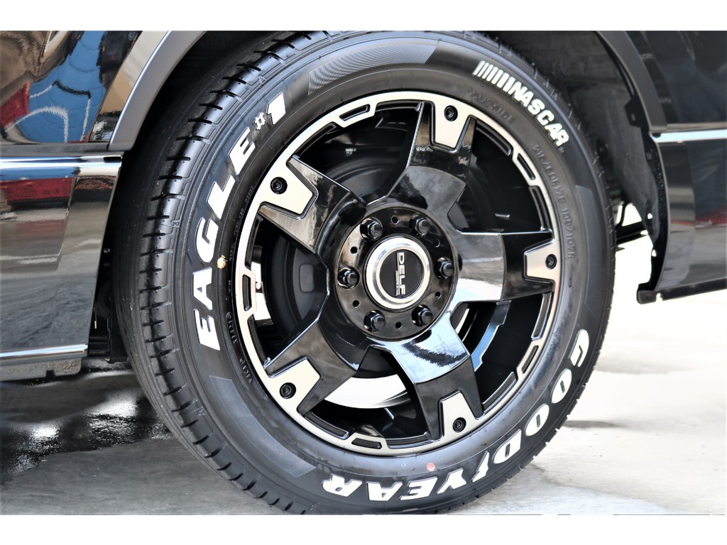 １７インチアルミホイール・グッドイヤーナスカータイヤ