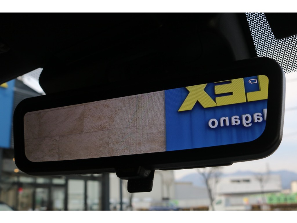 OP装備のデジタルインナーミラー！
