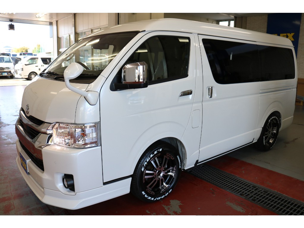 新車ハイエースワゴンＧＬ４ＷＤＦＬＥＸオリジナルＶｒｅ５シートアレンジ施工車両完成致しました！！店頭在庫車、即納車もご対応可能になります！！