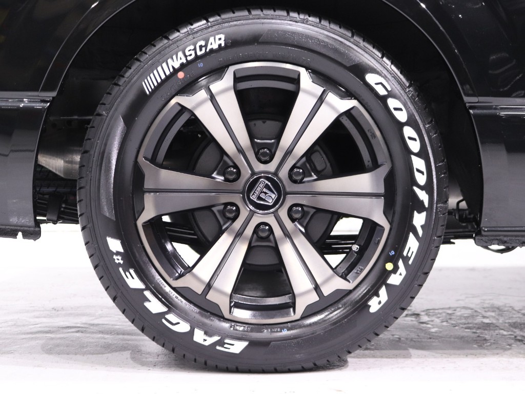 その他追加カスタムも可能です！詳しくは店頭スタッフまでお気軽にご相談下さいませ！