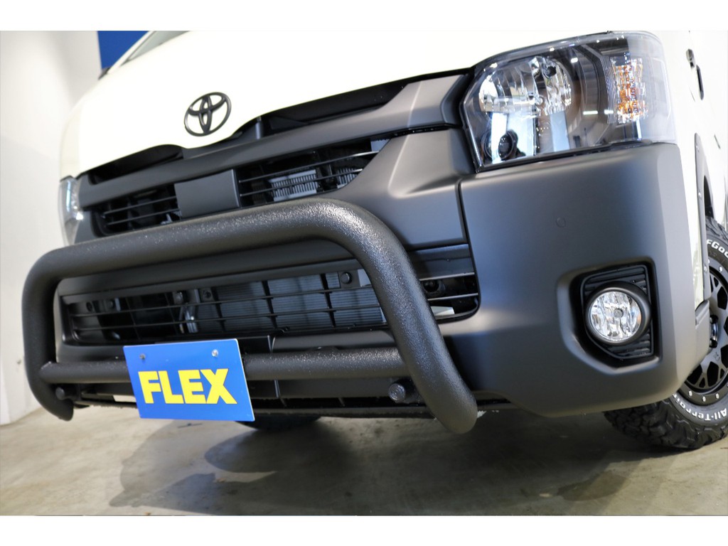 各所マッドブラック塗装にラプターライナー塗装を施したバンパーガード！