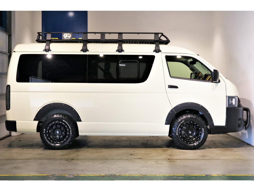 換気に便利な小窓付き！