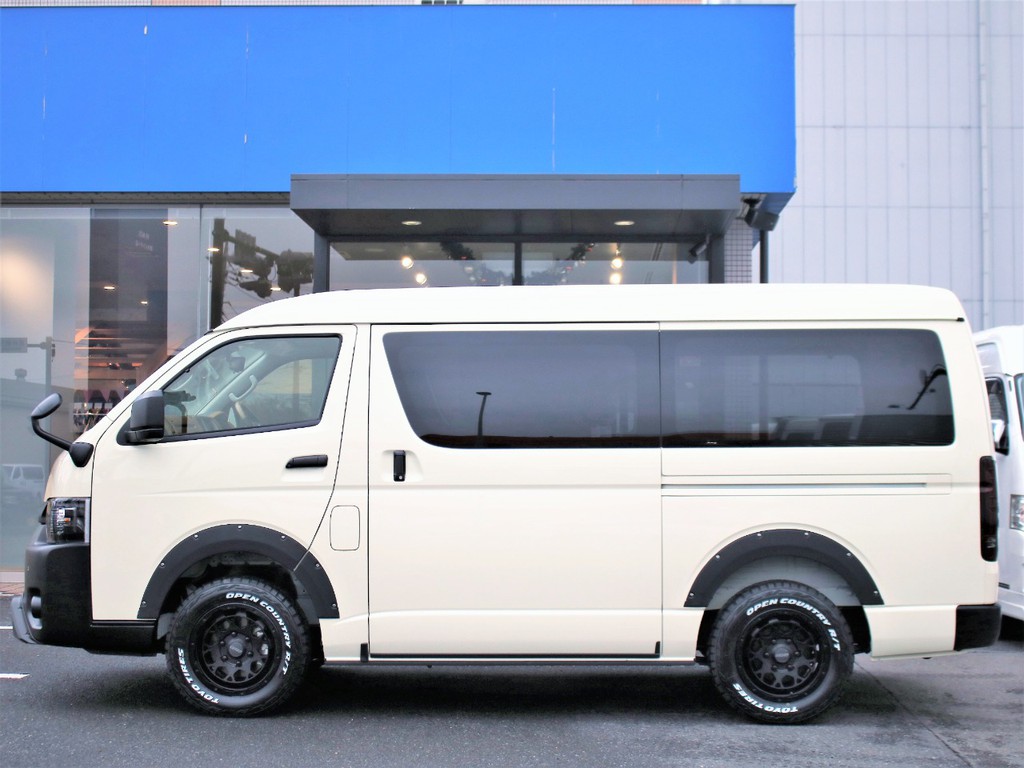 パワースライドアとなっておりますので、お子様の乗り降りや荷物を持ちながらの乗車も楽に行えます!