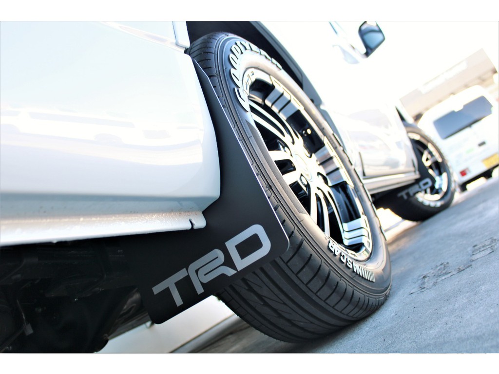 ＴＲＤマッドフラップ！！外装の泥や小傷を守るだけでなくデザインもかっこいい！