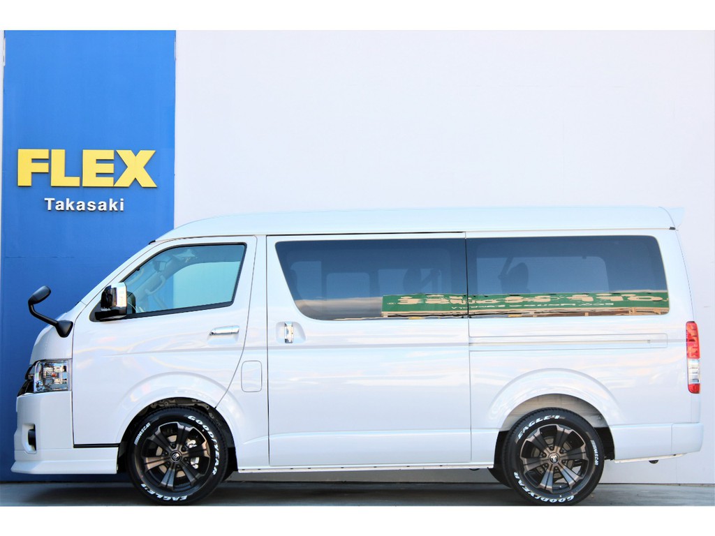 便利なパワースライドドア完備！！