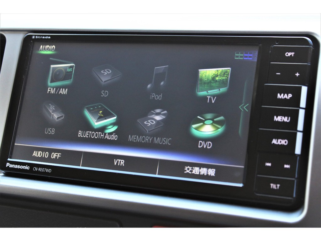 パナソニックストラーダ７インチＳＤナビ搭載！！