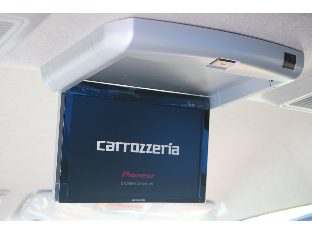 後席用フリップダウンモニター装備☆