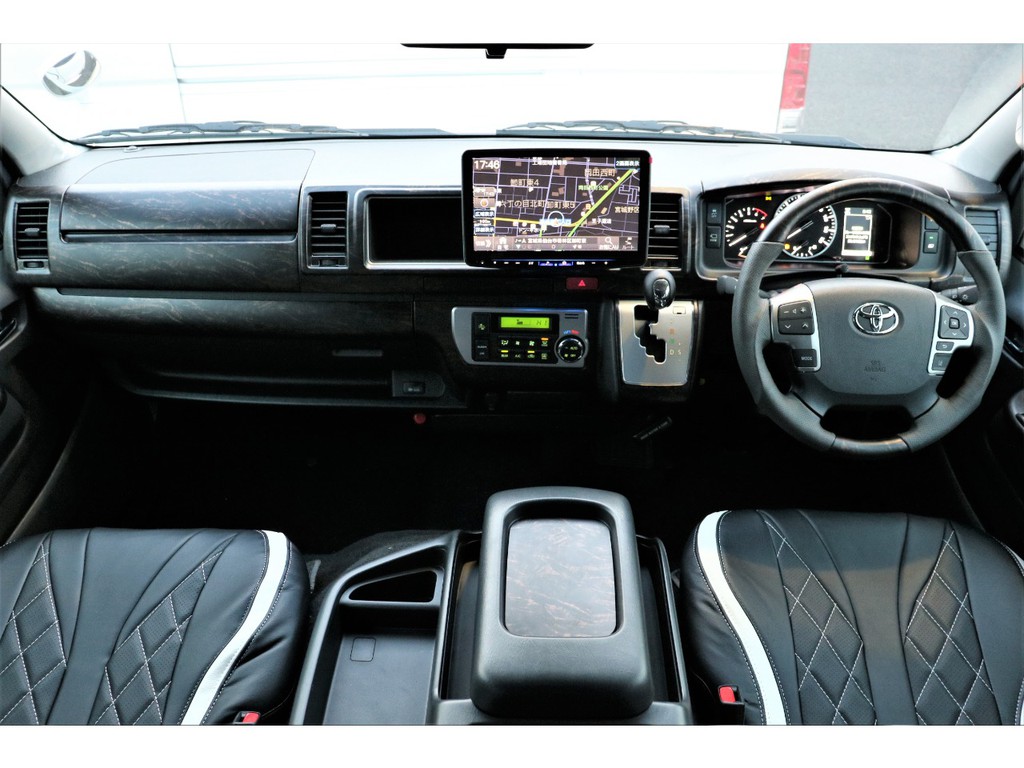 高級感のあるコックピット！