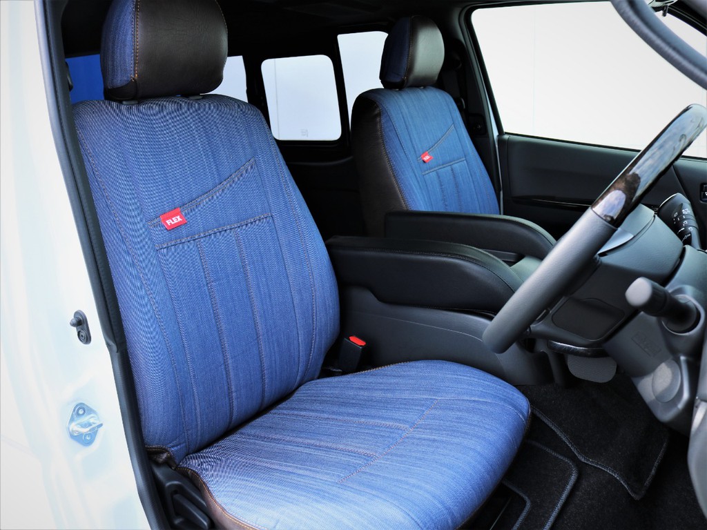 運転席シート、専用デニムシートカバー！
