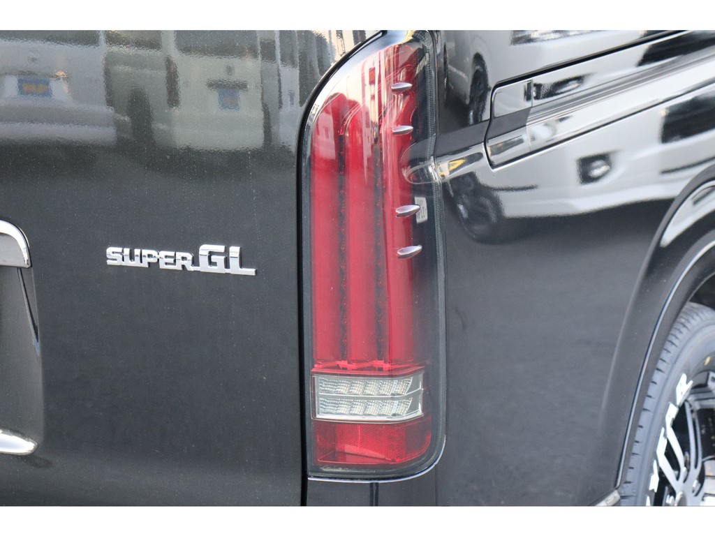 シーケンシャルモード搭載FLEXアルティメットLEDテール♪