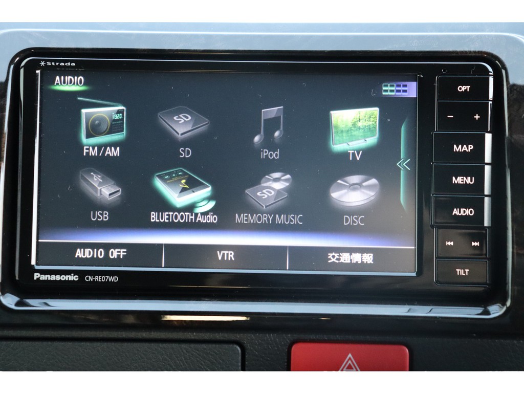 Panasonic製フルセグSDナビは走行中の視聴やBluetooth接続対応！