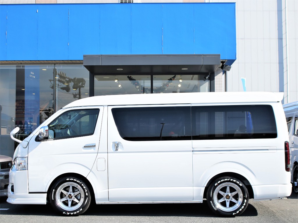 東名高速道路【厚木出口】から平塚方面で一つ目の交差点に店舗が御座います！