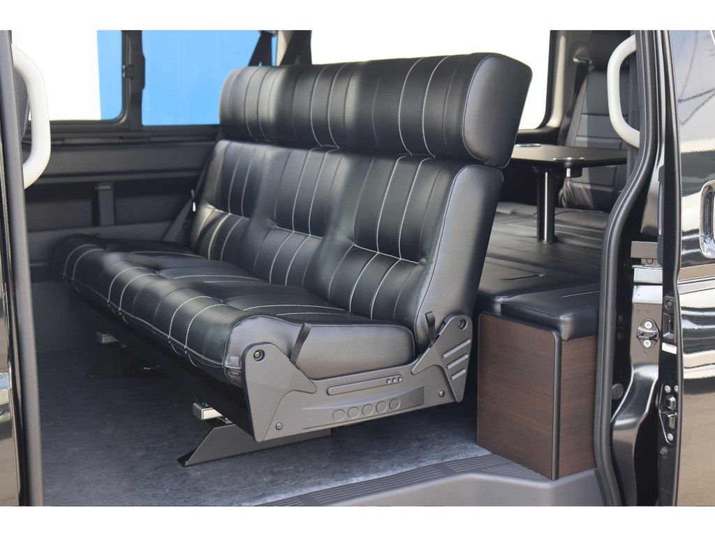 ３人掛けベンチシート☆