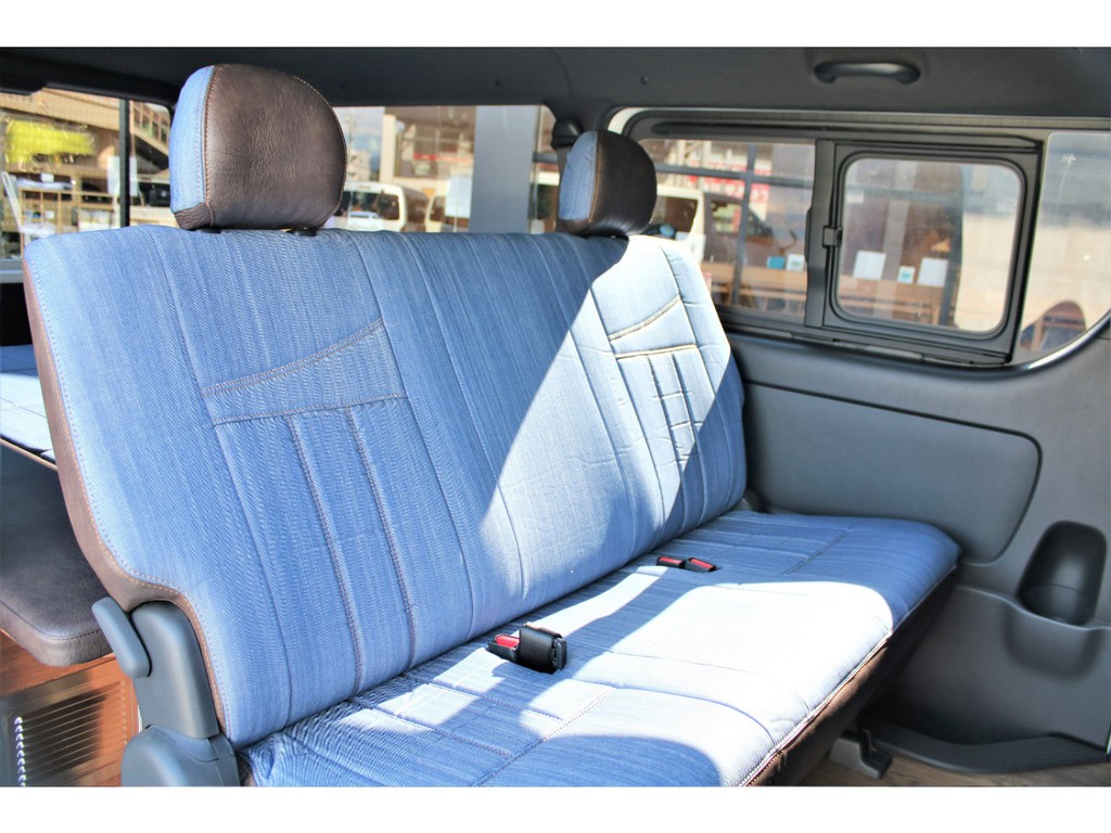オリジナルデニムシートはふかふかした座り心地でくつろぎやすい！！