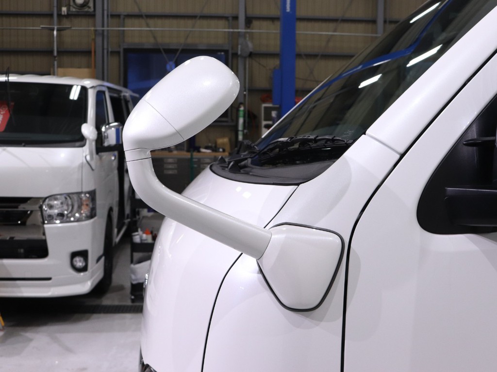 ガッツミラー同色施工！これで車両の雰囲気も統一感が出ますね！