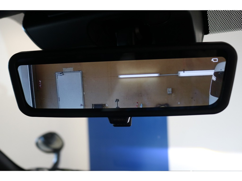 出ました！デジタルインナーミラー♪夜間でもしっかりと見える優れものです！