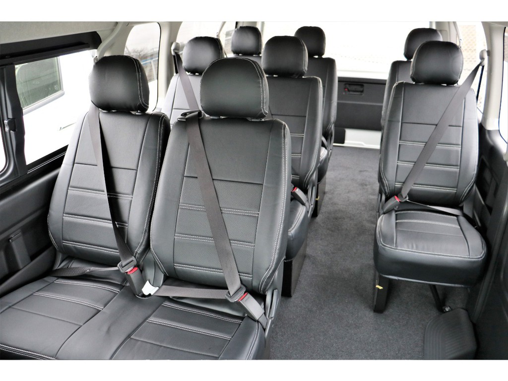 広々空間の10人乗りグランドキャビン！