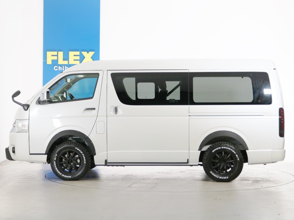 ノーマル車高のお車となります。ローダウン等、追加のカスタムもお気軽にご相談ください♪