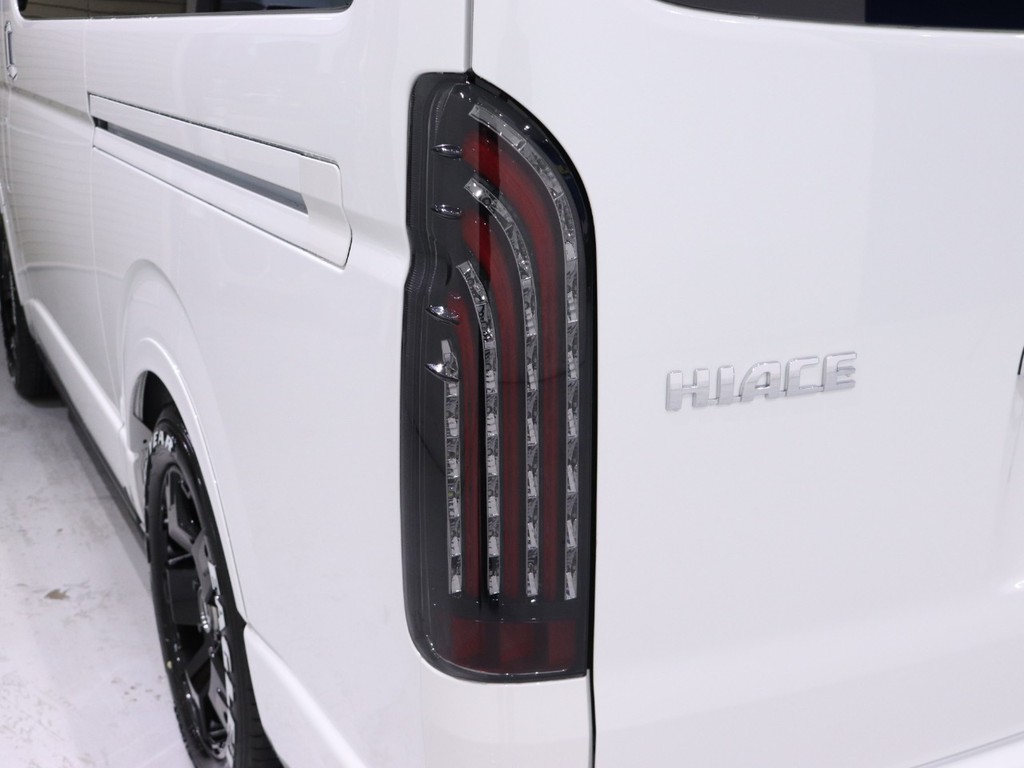 ＦＬＥＸオリジナルＬＥＤテールランプ煌レッドをインストール！