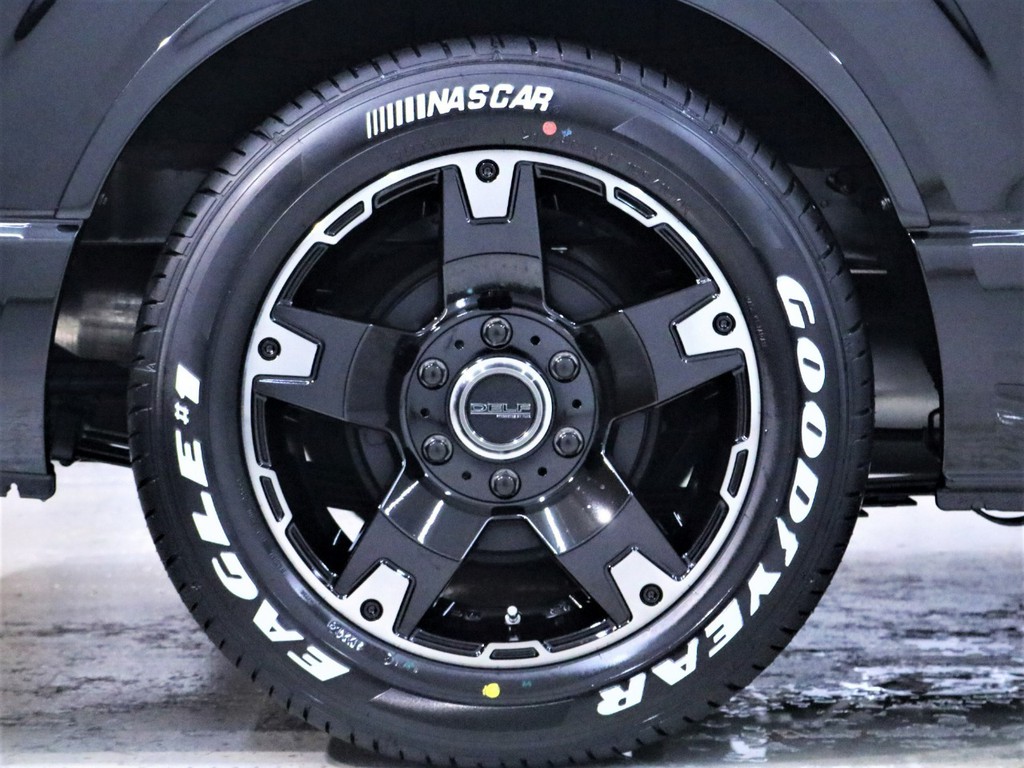 １７inch ＦＬＥＸオリジナル【Ｄｅｌｆ０３】ＡＷ＆グッドイヤーナスカータイヤ！