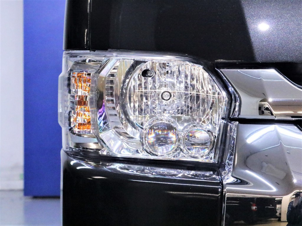 ＬＥＤヘッドライト（クリアスモーク加飾）！