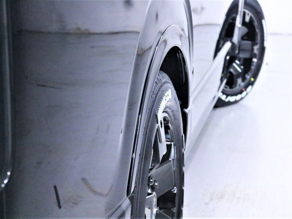 ＦＬＥＸオリジナル【ＤｅｌｆｉｎｏＬｉｎｅ】オーバーフェンダー！