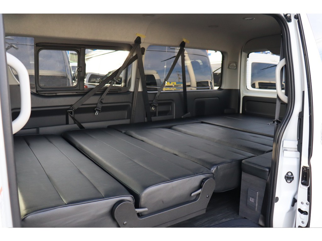 もちろんフルフラットもワンタッチでOK