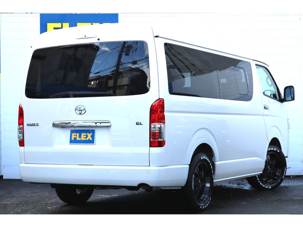 パール色の４WD車！寒冷地仕様車