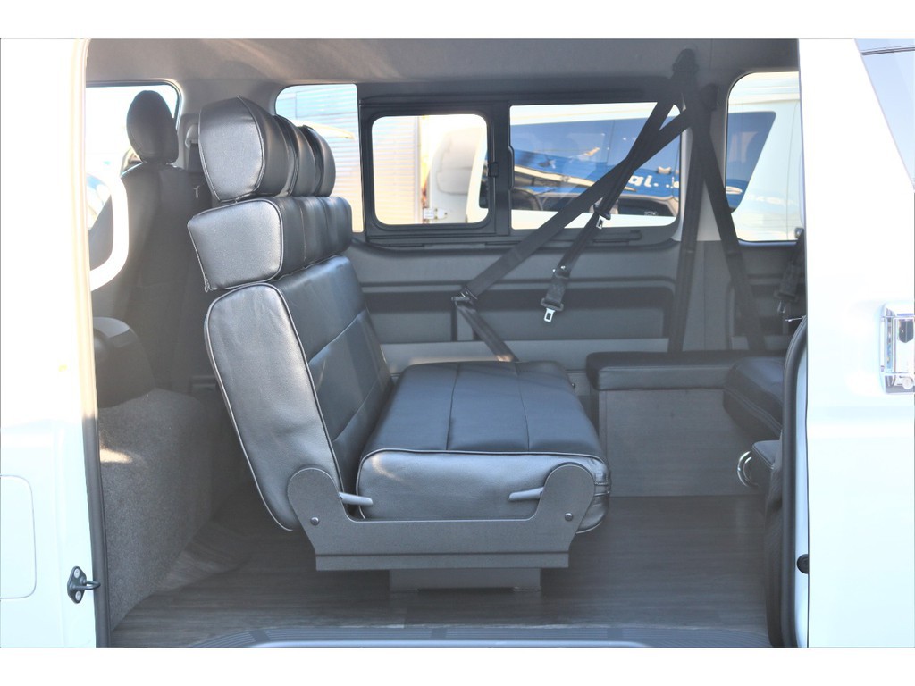 対座モードなどシート展開は様々！お子様にも人気のシートアレンジです☆