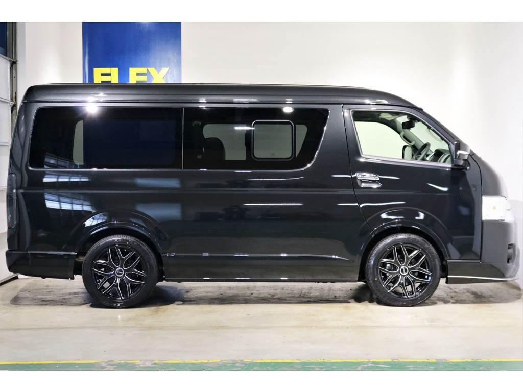 1インチローダウンのサイドビュー！　小窓付ガラスも必需ですね！